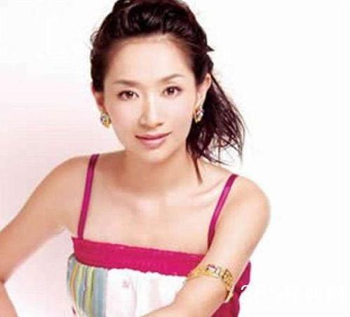 王芳女儿最新爆料,母亲背后的感人故事与成长历程  第1张